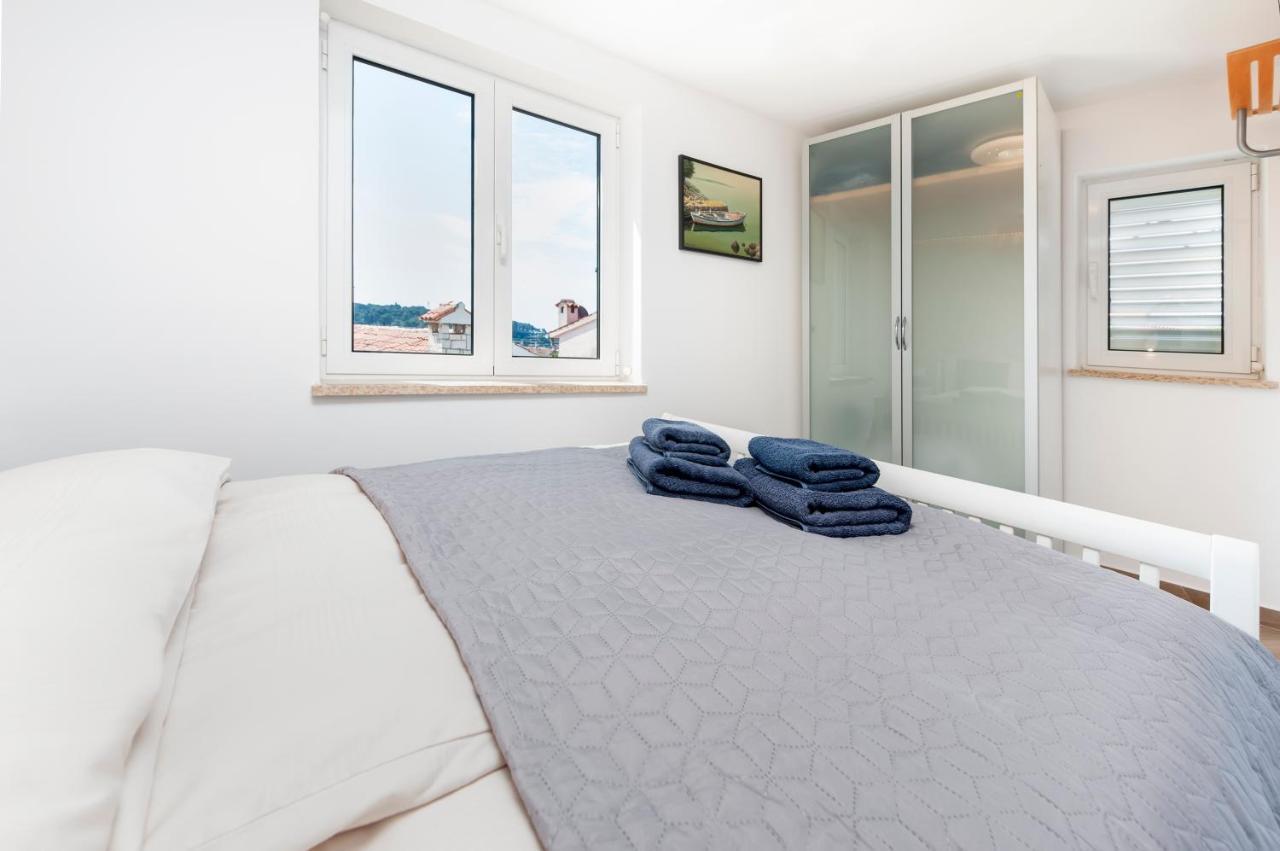 Вілла Casa Bellavista Sea View Ровінь Екстер'єр фото